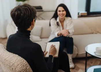 Bireysel Terapinin Kişisel Gelişim Üzerindeki 10 Faydası