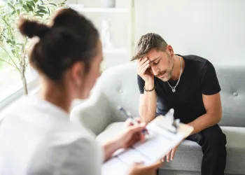 Depresyondan Çıkış Yolu: Bireysel Terapi ile Hayata Yeniden Bağlanın