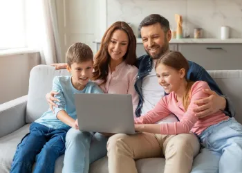 Online Aile Terapisi: Evinizin Konforunda Uzman Desteği