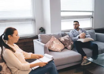 Çift Terapisi ve Bireysel Terapi Arasındaki Fark Nedir?