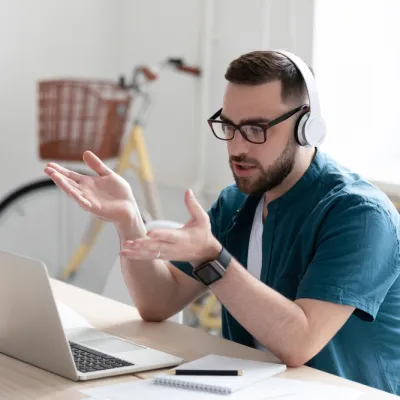 Online Terapi mi, Yüz Yüze Terapi mi? Hangisi Sizin İçin Doğru?