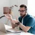 Online Terapi mi, Yüz Yüze Terapi mi? Hangisi Sizin İçin Doğru?