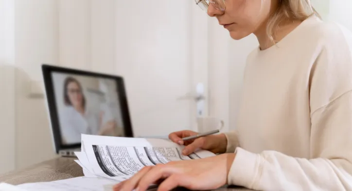 Online Depresyon Terapisi: Evinizin Konforunda Uzman Desteği