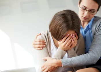 Yas Sürecinde Psikolojik Destek: Bireysel Danışmanlık ile İyileşme