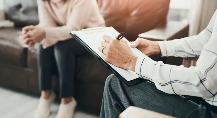 Ataşehir Psikolog: Modern Yaşamın Psikolojik Dinamikleri ve İyileşme Süreçleri